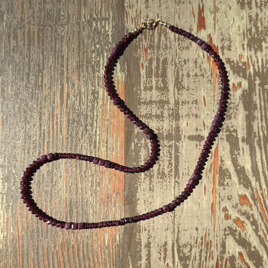 Stone Cache "Vamp" Gemstone Necklace