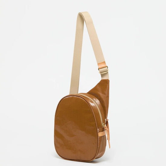 Jack Gomme Asymmetric Kangaroo Bag (cigar)