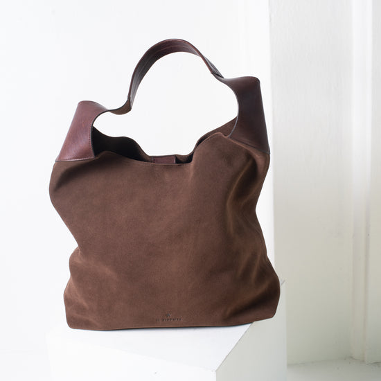 Il Bisonte "Le Laude" Shoulder Bag (chocolate suede)