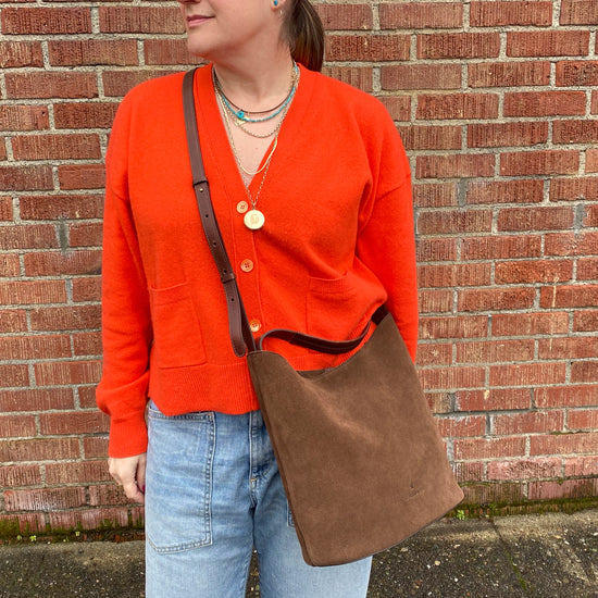 Il Bisonte "Laudi" Bucket Bag (chocolate suede)