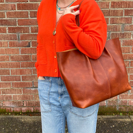 Il Bisonte Forever Tote (Cognac)