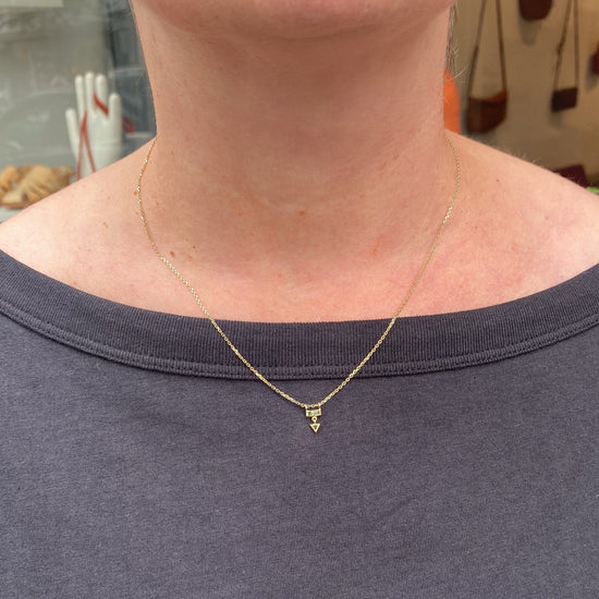 Métier Mini AZ 9k Gold Necklace (Green Tourmaline& Black Diamond)