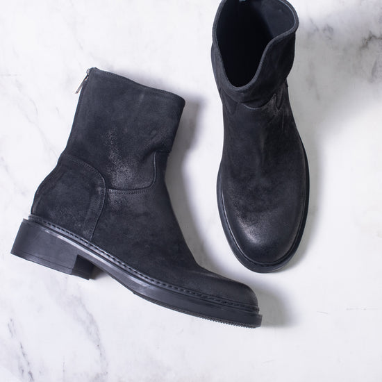 Pantanetti Mid Heel Boot (black distressed suede)