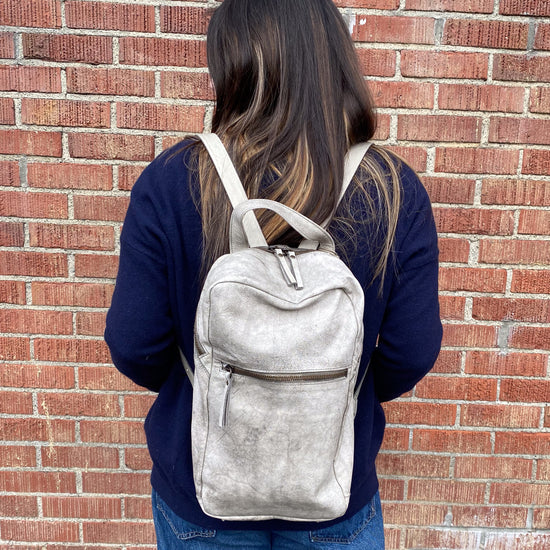 Shoto "Bath" Leather Backpack (washed stone grey)