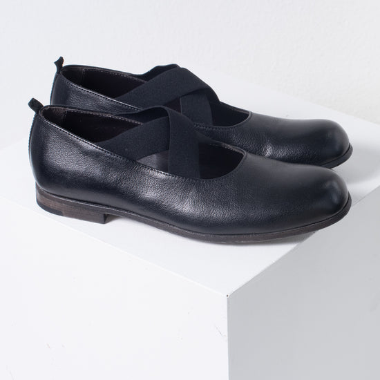 Shoto Ballet Shoe (black)