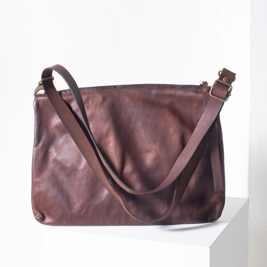 Shoto Lea Shoulder Bag (medium brown)