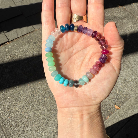 Stone Cache Chunky Gemstone Bracelet "Aurora"