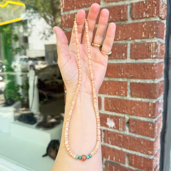 Stone Cache Vintage Shell Necklace
