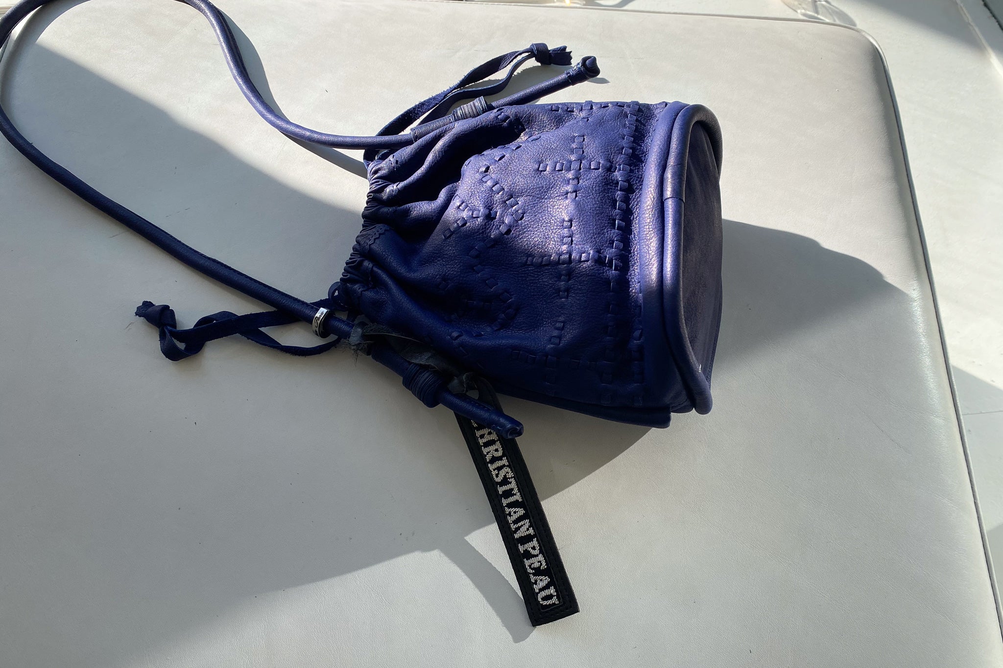 A Mano Online | Italian luxury artisan footwear, handbags