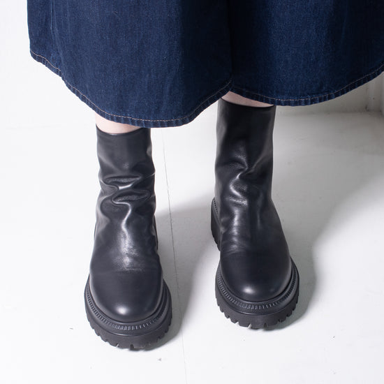 Halmanera Rue Chunky Boot (black)