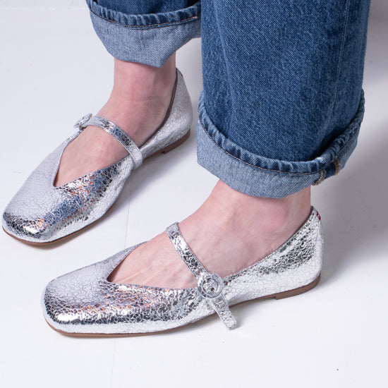 Halmanera "Pepi" Mary Jane (silver crackle) on sale!