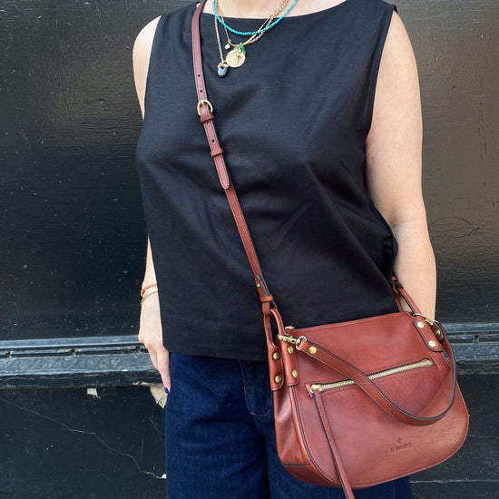 Il Bisonte Petite "Essenza" Bag (cognac)