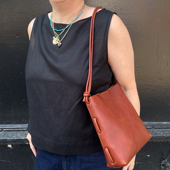 Il Bisonte "Snodo" Shoulder bag (whiskey)