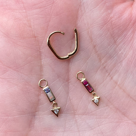 Métier 9k Gold Mini AZ Plaque (Tanzanite, Opal & Aquamarine