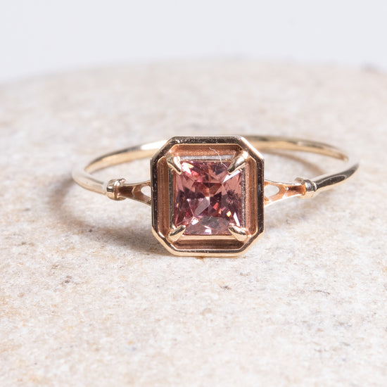 Myacale Solid 10K Gold Zircon Ring