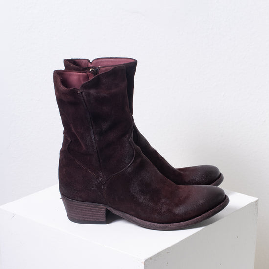 Pantanetti Simple Western Boot (raisin  distressed suede)