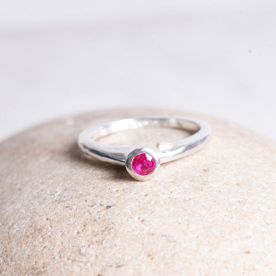 Rosa Maria Ruby Pesta Sterling Silver Ring