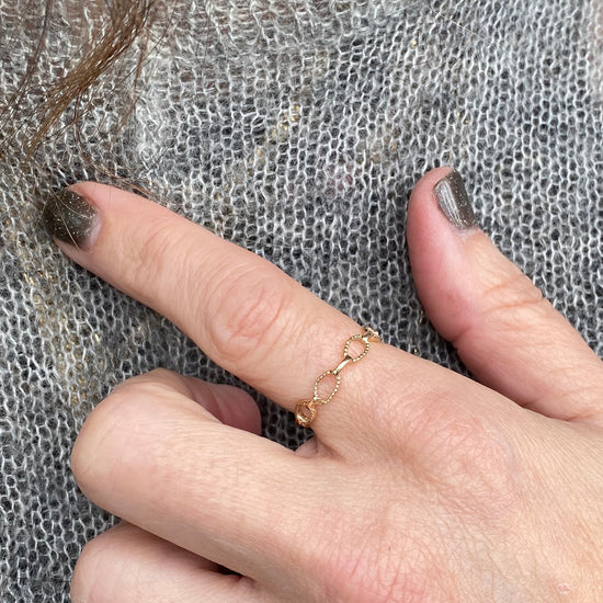 Rusty Thought Dainty 10K Gold Link Ring