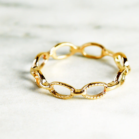 Rusty Thought Dainty 10K Gold Link Ring