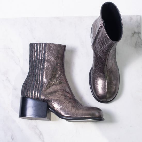 Sam Reychler "Bomber Boot" (crackled gun metal)