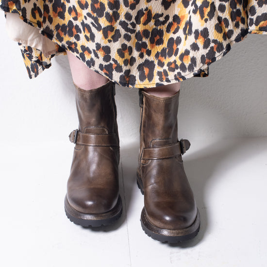 Shoto Buckle Boot (dark olive)