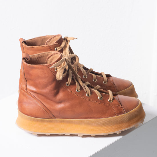 Shoto Hi Top Sneaker (cognac)